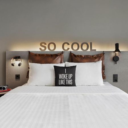 Moxy Duesseldorf City ภายนอก รูปภาพ