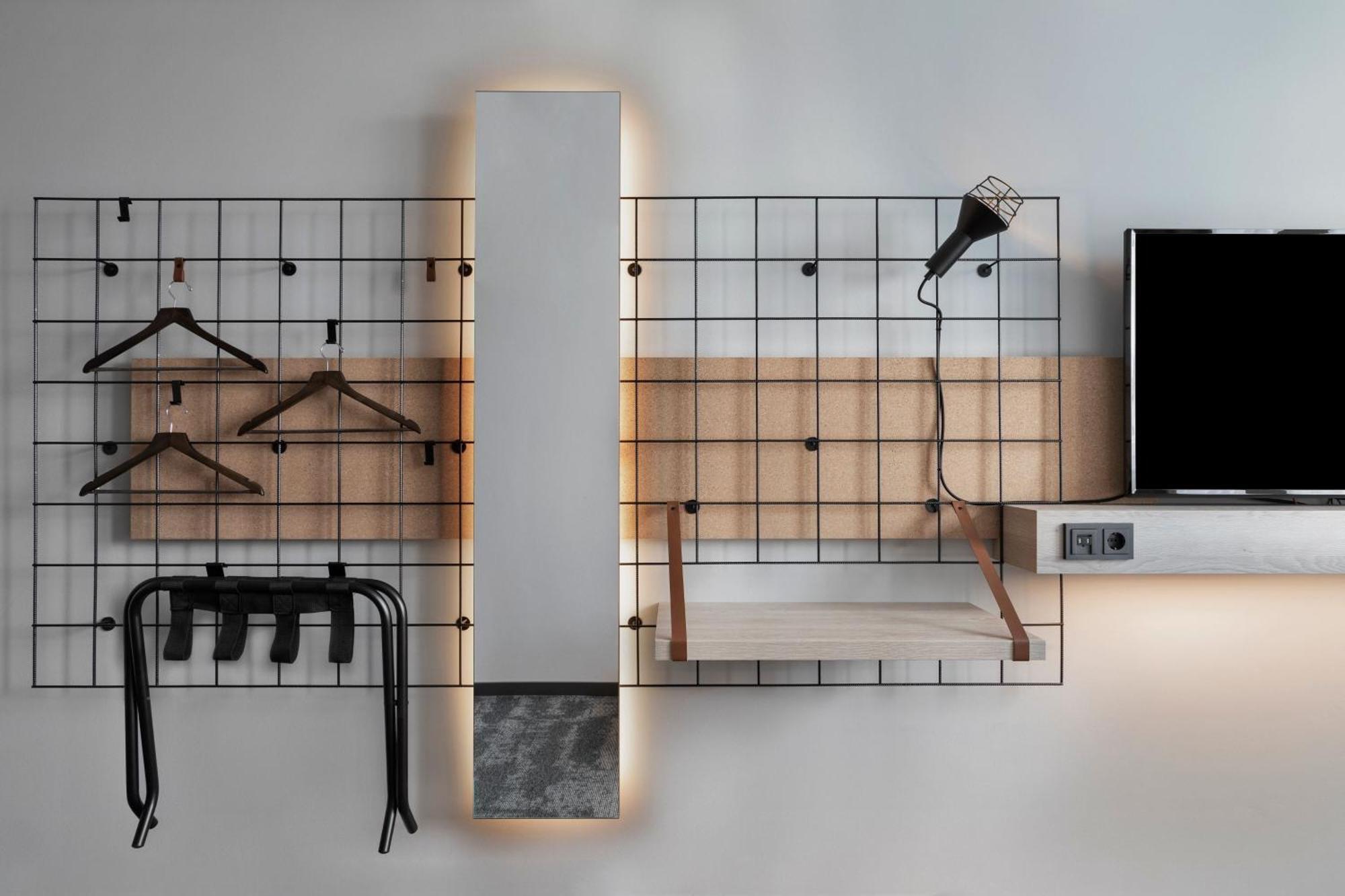 Moxy Duesseldorf City ภายนอก รูปภาพ
